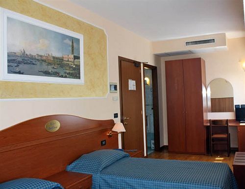 Hotel Belfiore Salzano Экстерьер фото