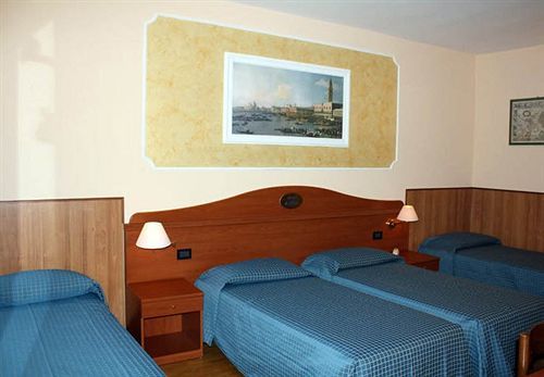 Hotel Belfiore Salzano Экстерьер фото
